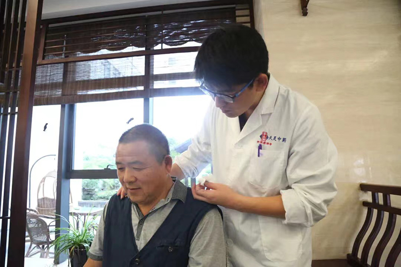 好消息！本周起，中醫(yī)專(zhuān)家張國(guó)慶、白學(xué)武、李蘇將在月光碼頭店坐診！(圖2)